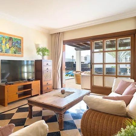 Hipoclub Villas, Aguamarina 1 빌라 *